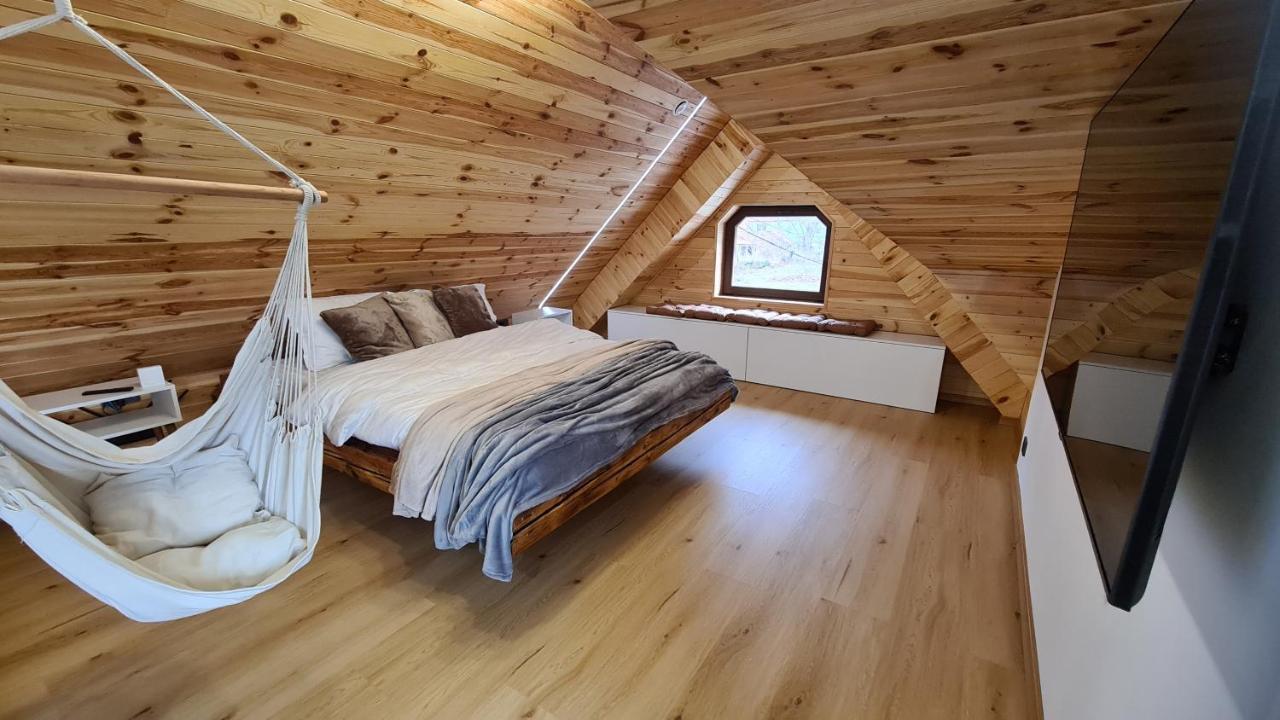 בראשוב Casa Chiper - Attic Apartment With View מראה חיצוני תמונה